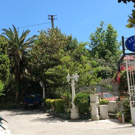 Albergo Santa Teresa Torre del Greco Buitenkant foto