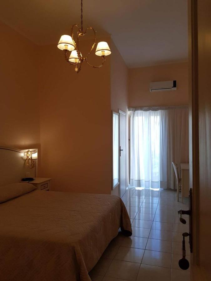 Albergo Santa Teresa Torre del Greco Buitenkant foto